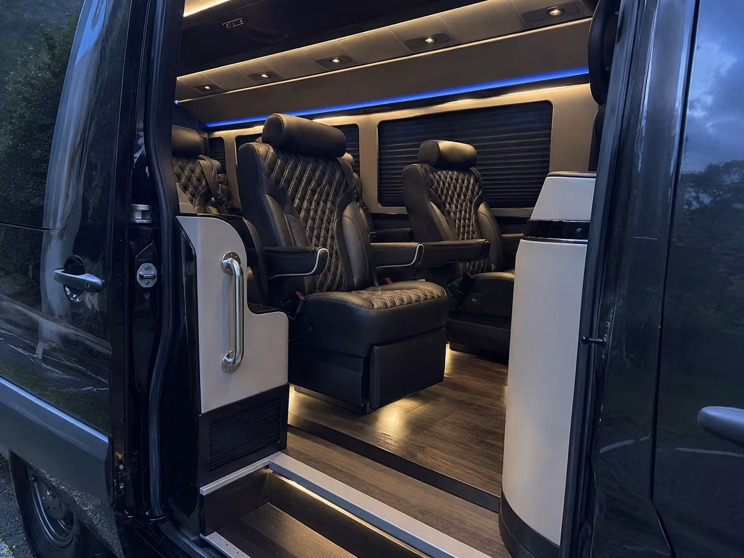 lake forest airport transportation