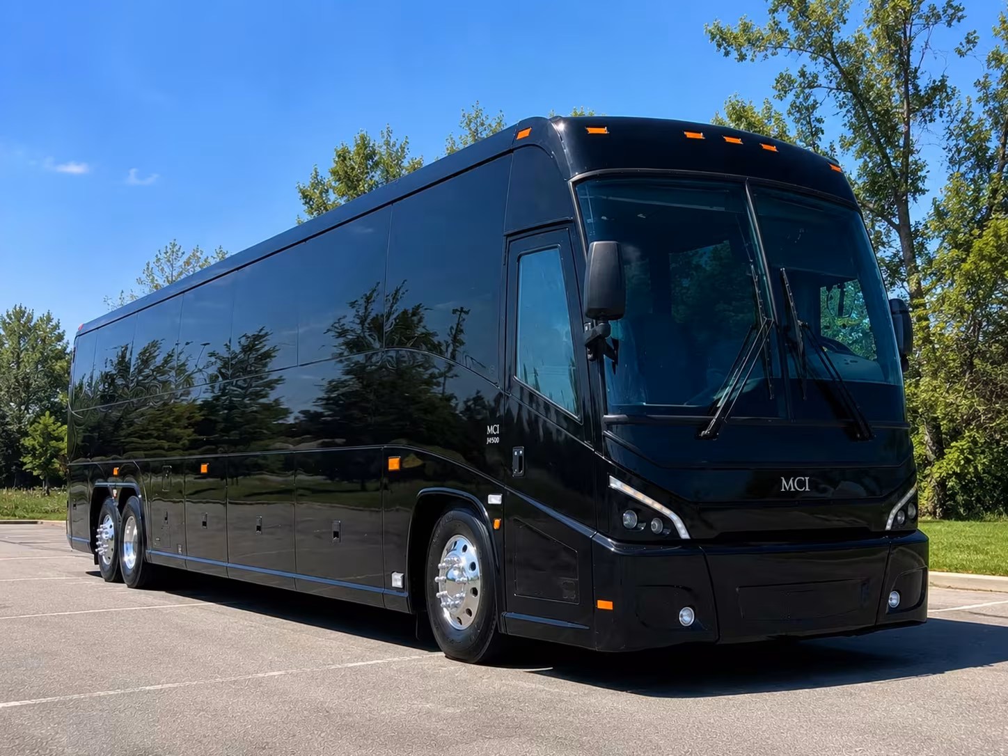 lake forest charter bus rentals for history and culture trips